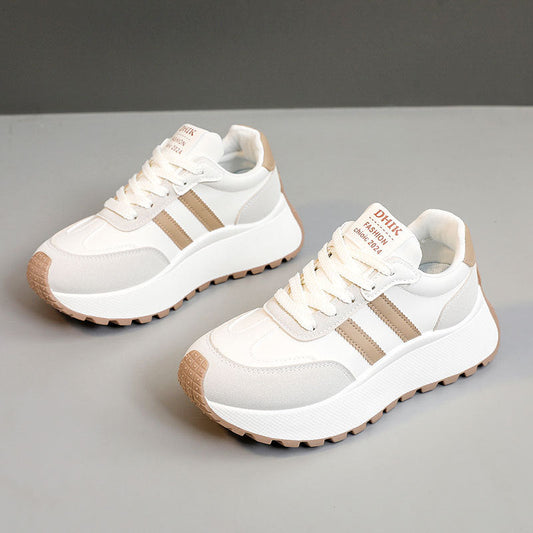 Modischer Damen-Plateau-Sneaker zum Schnüren